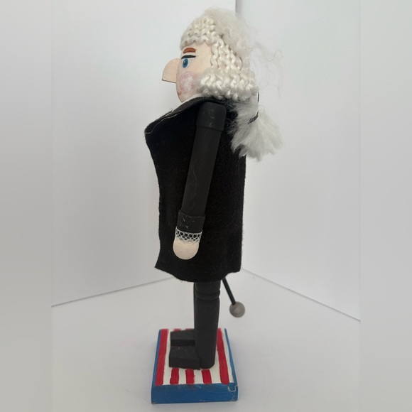 Patrick Henry Nutcracker Village Founding Father Christmas History - Picture 5 of 6